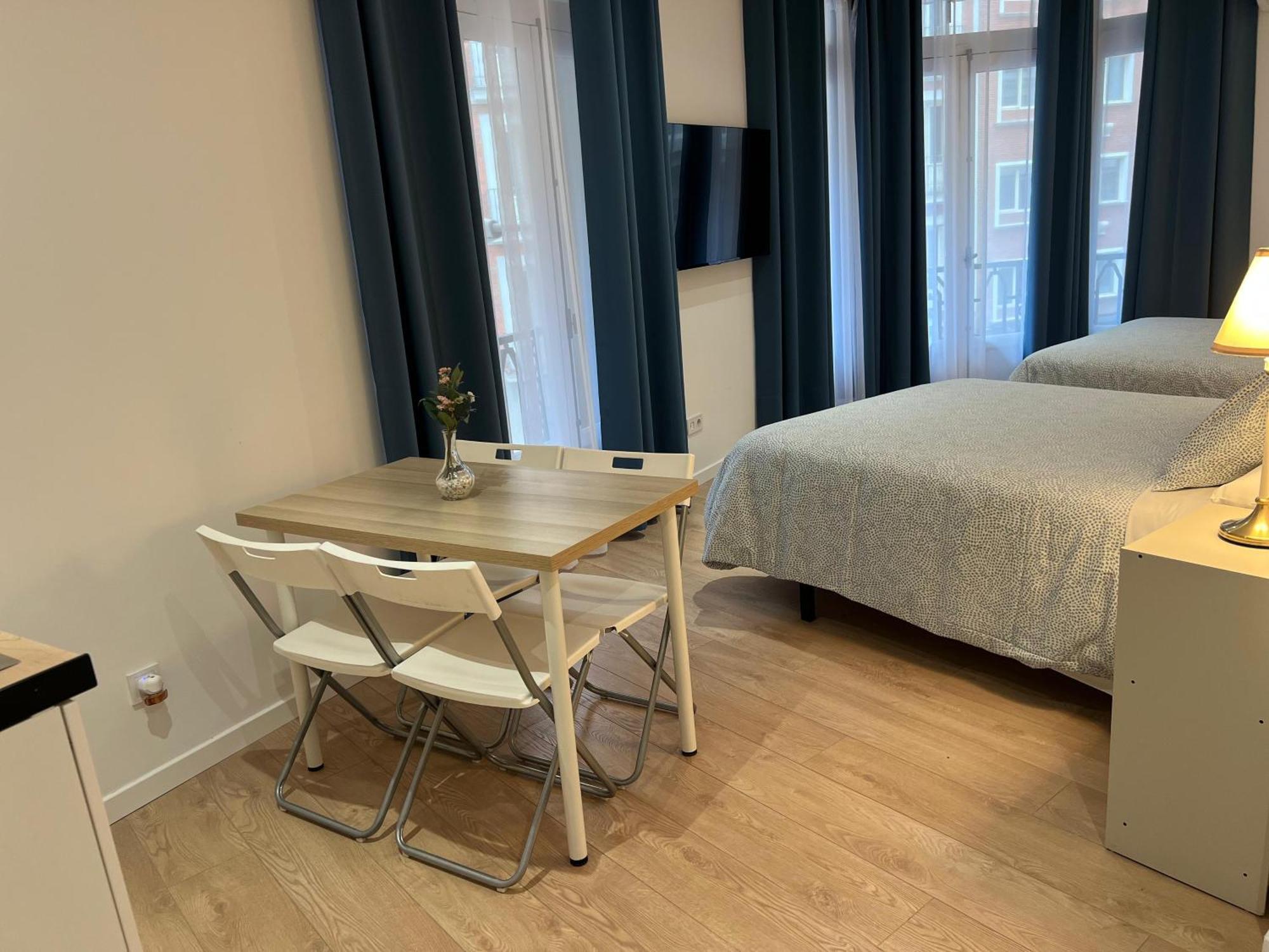 Room Plaza Espana 马德里 外观 照片